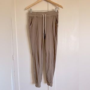 Mate the Label Thermal Jogger